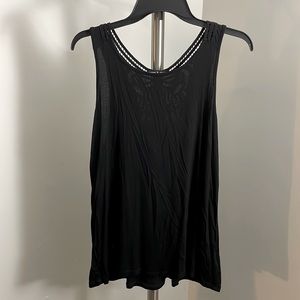 Super cute tank with back detail